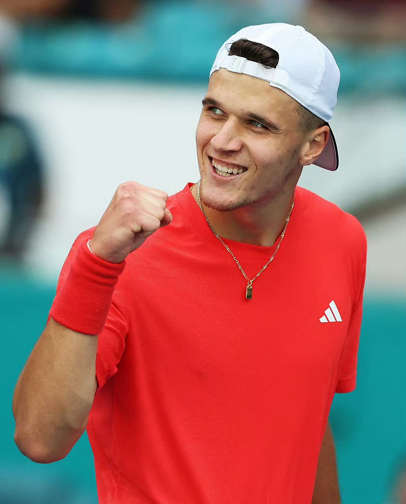 1JJ-德约科维奇赛事官方发布大胜新规,塞尔维亚队争议不断!的简单介绍