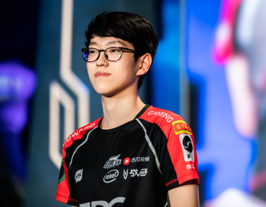 1竞技-包含Scout新星高光表现表现惊艳，勇士未来可期！的词条